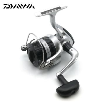 Картинка Катушка безынерционная Daiwa "Sweepfire E" 1500C от магазина Главный Рыболовный