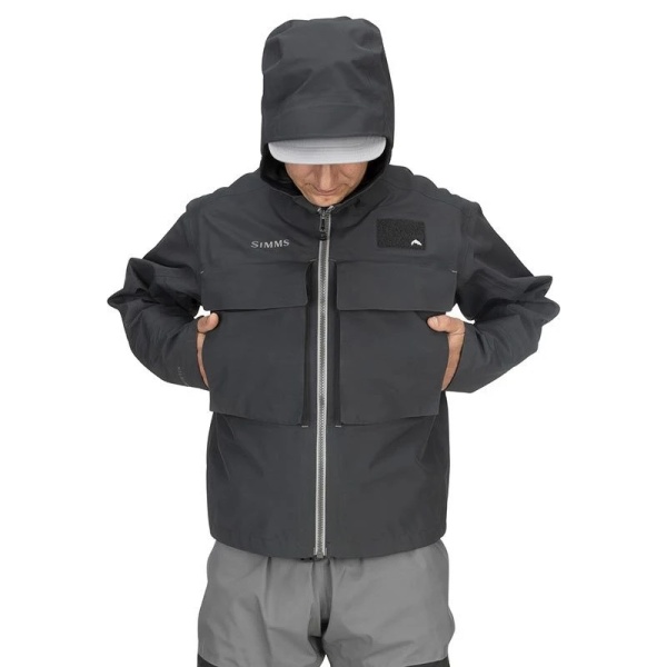Картинка Куртка Simms Guide Classic Jacket, Carbon (S) от магазина Главный Рыболовный