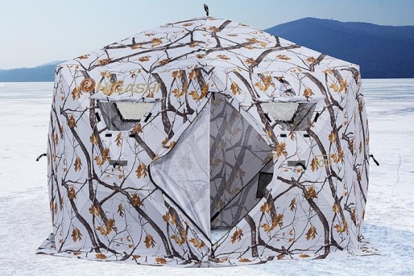 Картинка Палатка зимняя Higashi Winter Camo Sota, стеклокомпозитный каркас, зимний камуфляж от магазина Главный Рыболовный